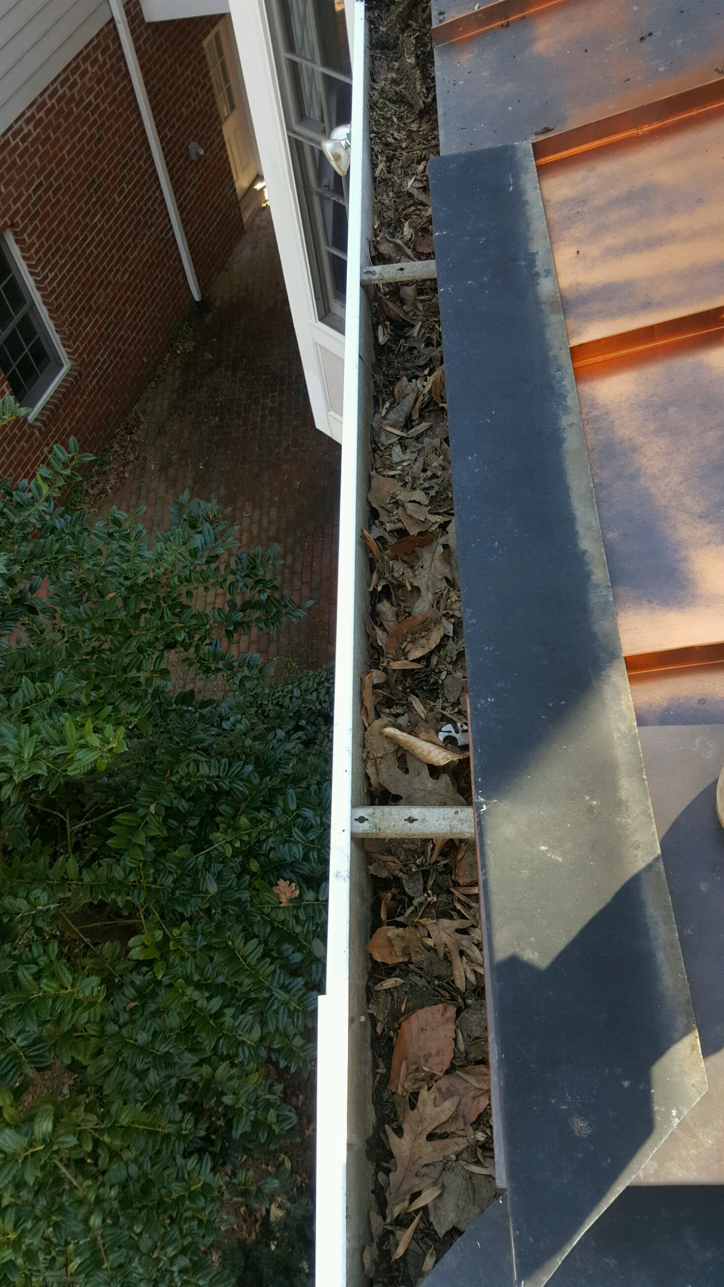 Failing gutter guard detail